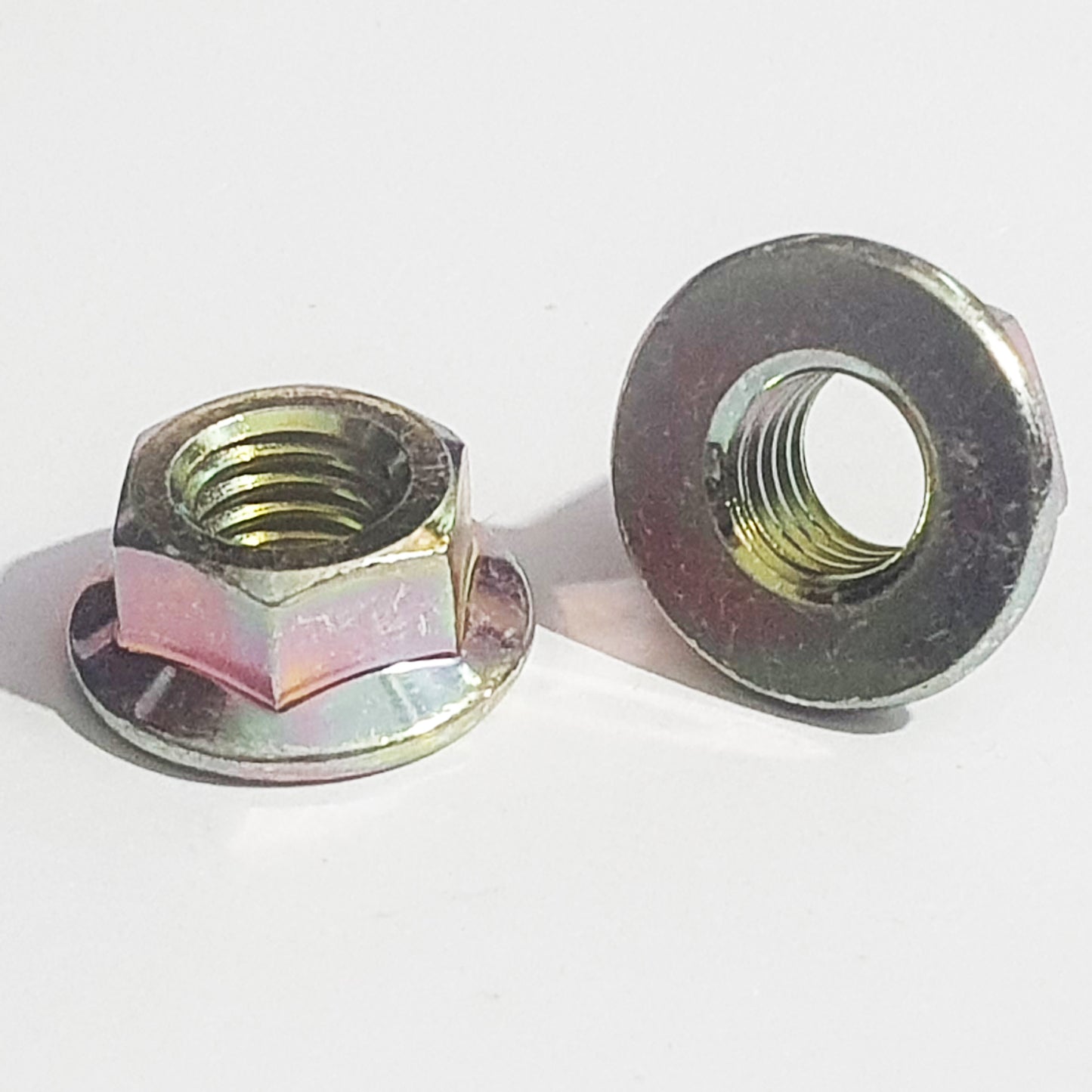 M6 プレーンフランジナット 三価ホワイト Cr-3 10mm A/F JIS 92015-1367