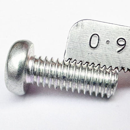 M5x45 M5-(0.9) x 45 Phil Pan Head Screw Former JIS 0.9 Pitch Trivalent White Cr-3 close up