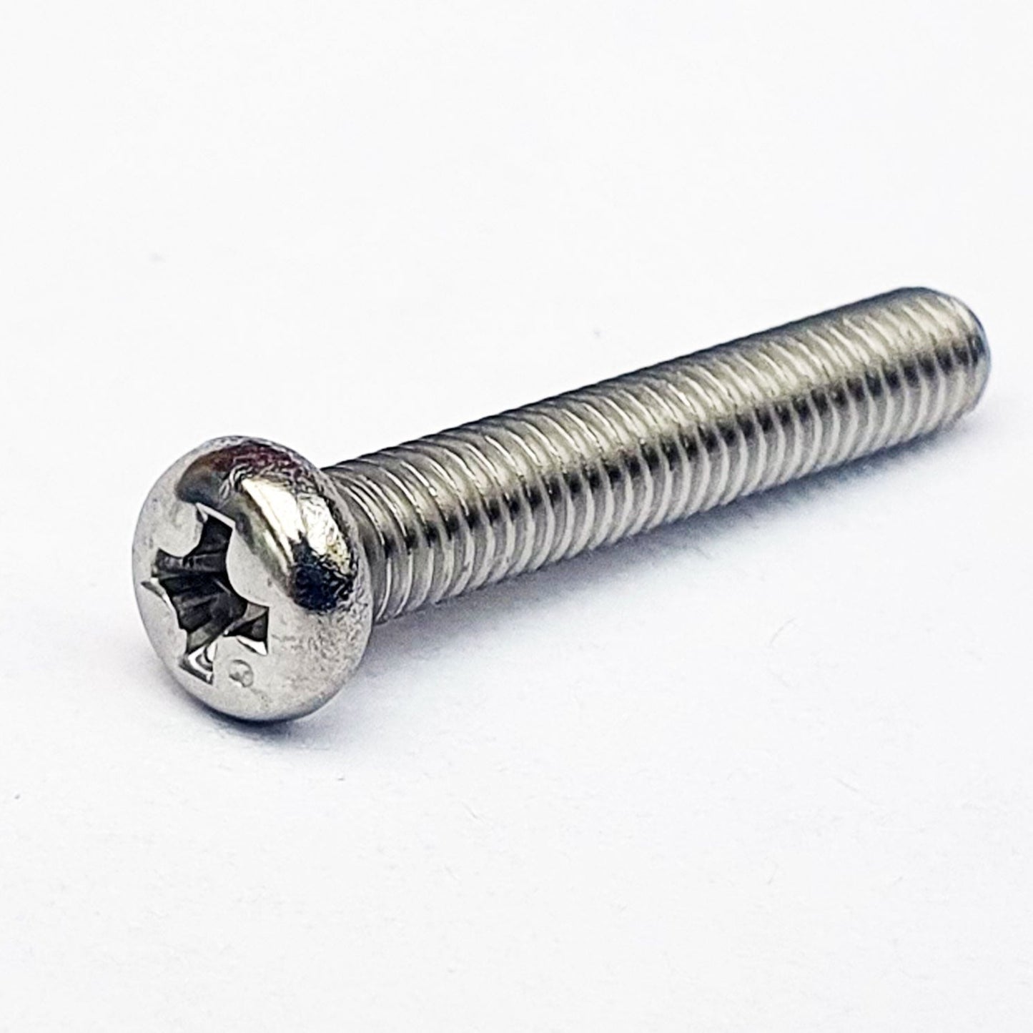 220R0670 M6x70 Phil Pan Head A2 Stainless JIS